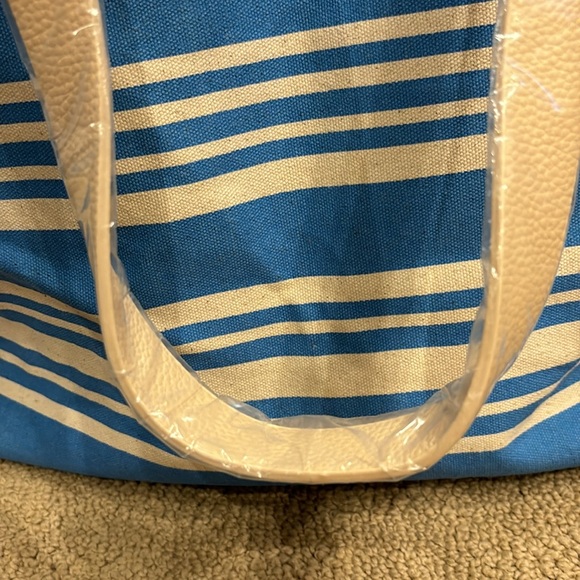 Tote with zipper - Picture 2 of 5